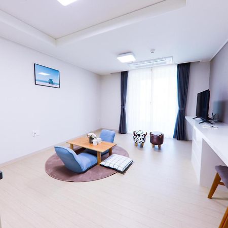 Geoje Leein Stay Hotel Exterior foto