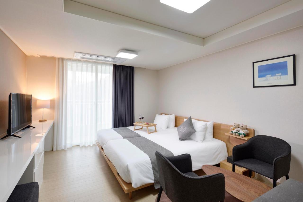 Geoje Leein Stay Hotel Exterior foto
