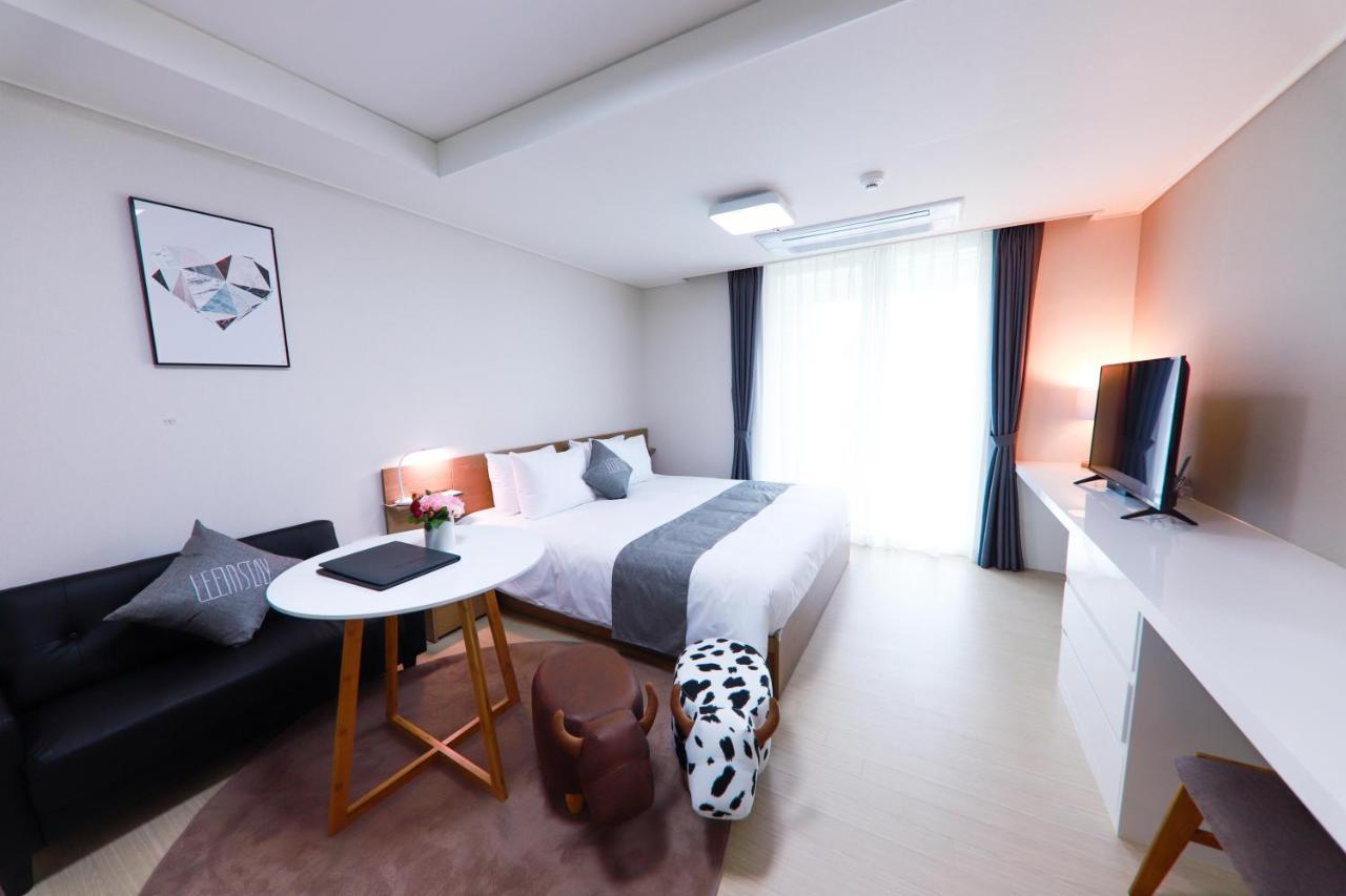 Geoje Leein Stay Hotel Exterior foto